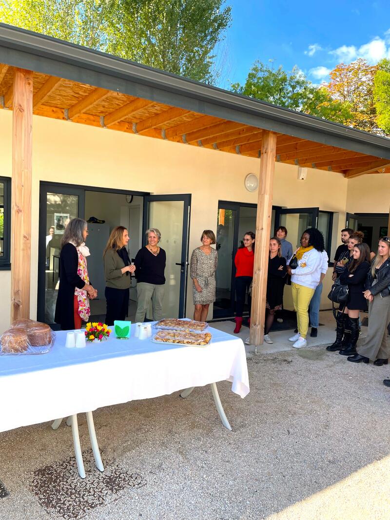 Remise des Kits de Premiers Équipements aux stagiaires et apprentis Aides-Soignants à l’IFAS Les Chênes à Carpentras