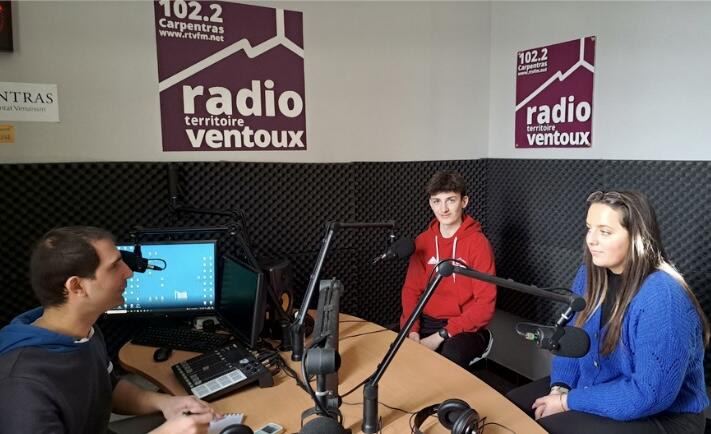 Sortie radio pour les élèves du lycée à RTV FM