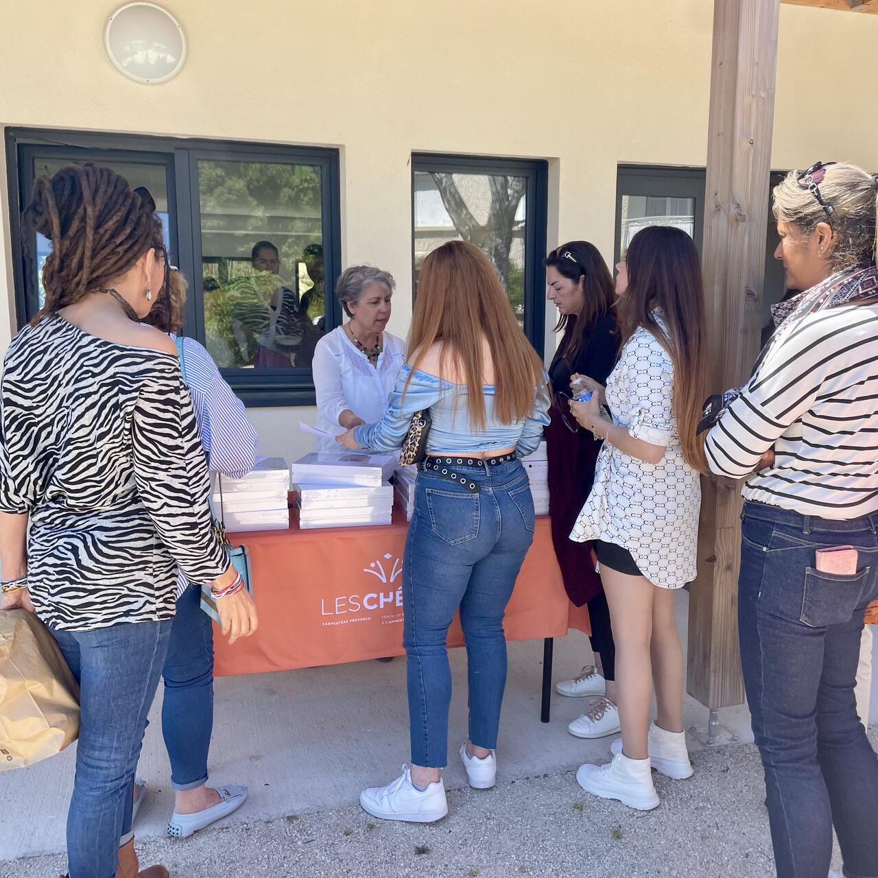 Des tablettes numériques pour les stagiaires DEAES