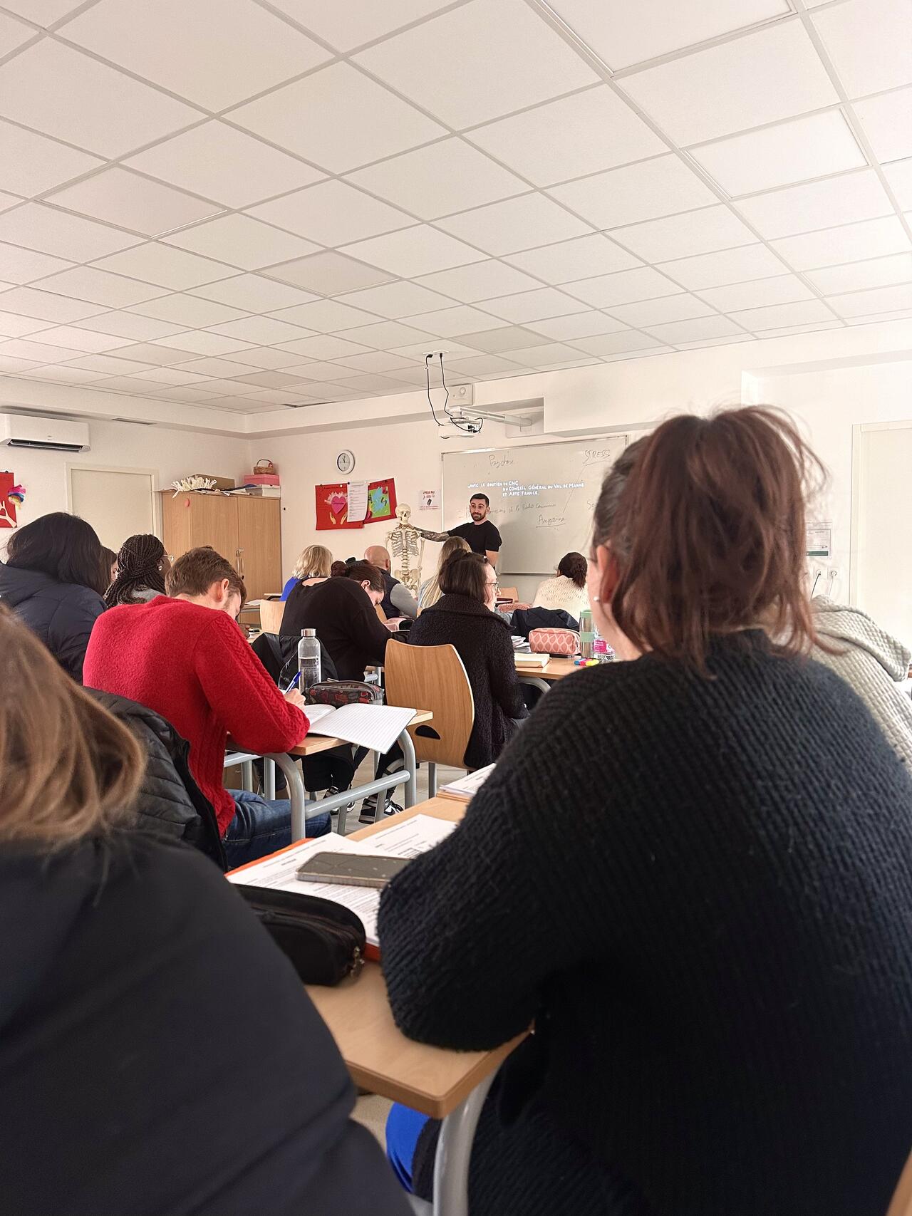 Comprendre la psychiatrie pour mieux accompagner les patients